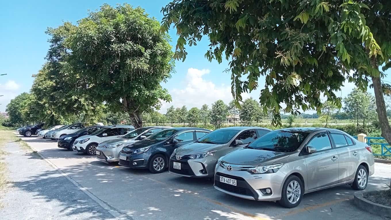 review trường dạy lái xe saigontourist